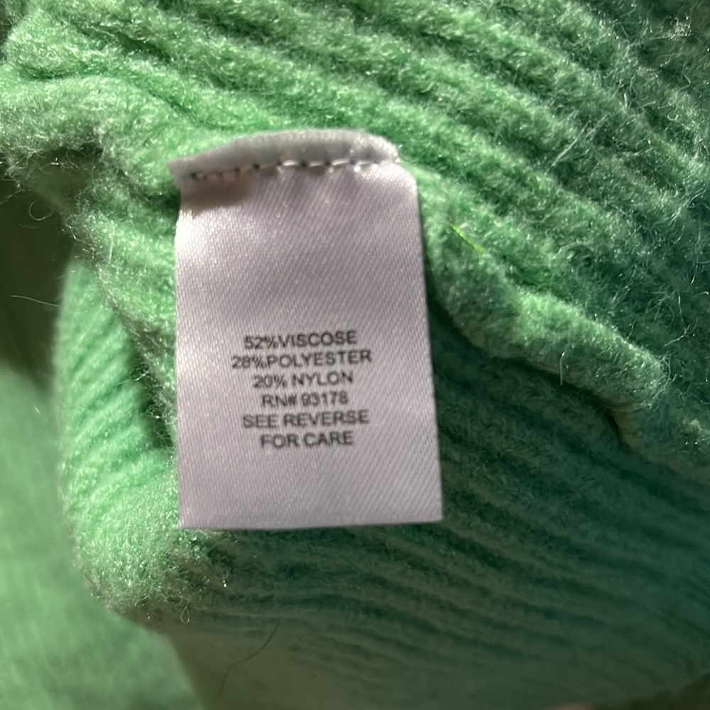 Tahari Large mint green sweater - Picture 2 of 3